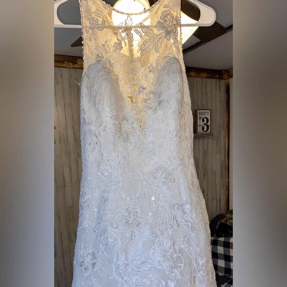 Allure Romance Wedding Dress - Picture 2 of 6